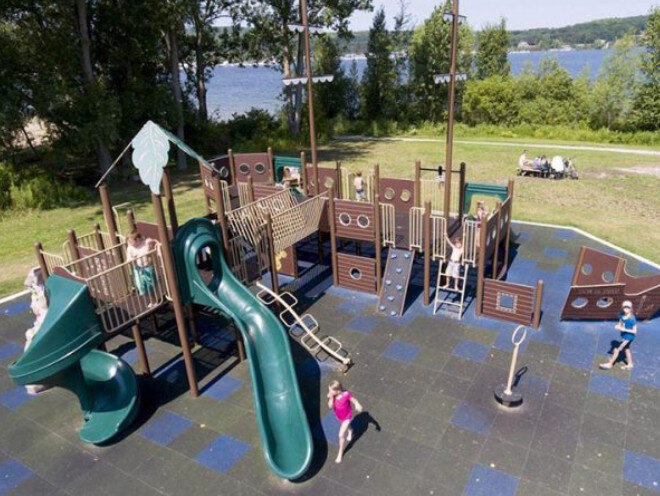Playground Structure / Model B500913R3
