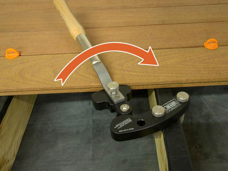 Hardwood Wrench™ Deck Board Straightener