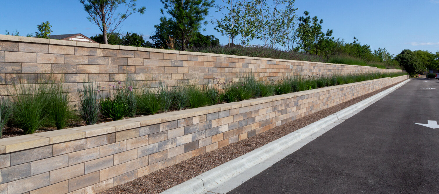 Unilock U-Cara® Multi-Face Wall System